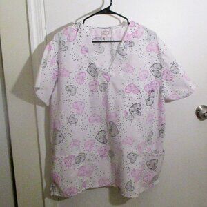Luv Scrubs Womens 2X V-Neck Cotton Scrub Top Pink & Black Heart Print With Pocke